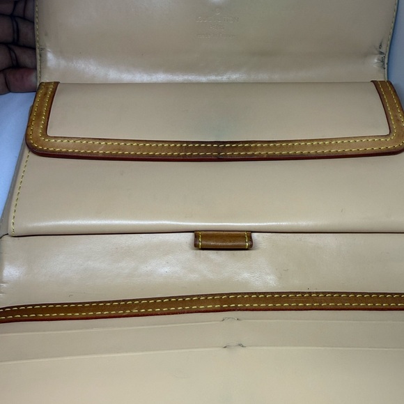 Authentic LV Murakami wallet w/ COA - Picture 6 of 14